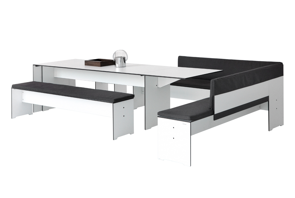 Riva Bänke und Tische von Conmoto für funktionale Outdoor-Ästhetik.